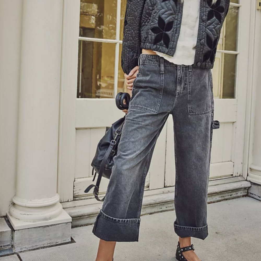 Free People Major Leagues Mid-Rise Cuffed Jeans Vintage Black Size 28 EUC
